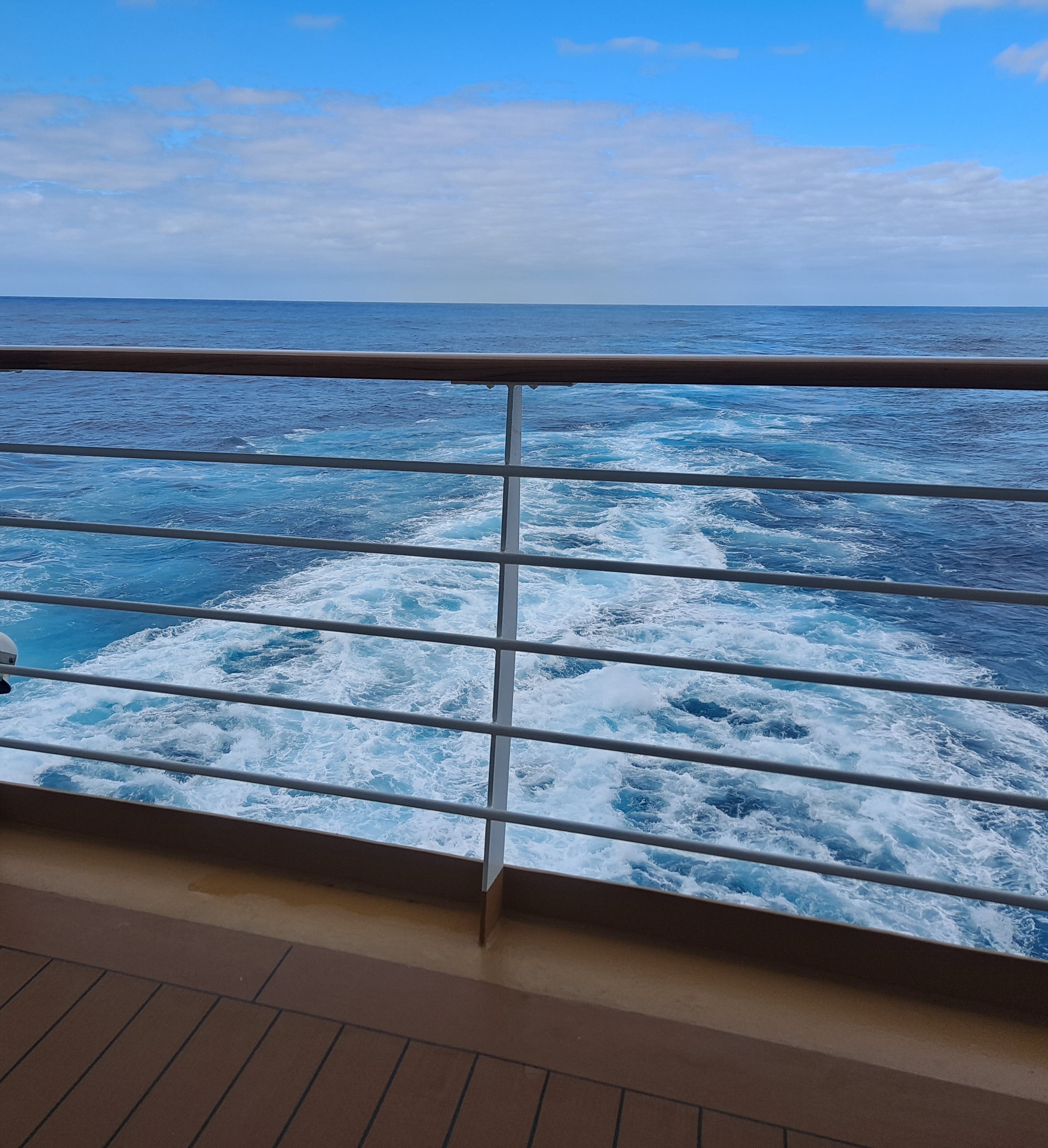 Things to Avoid on Your Sea Day: Making the Most of Your Time Onboard