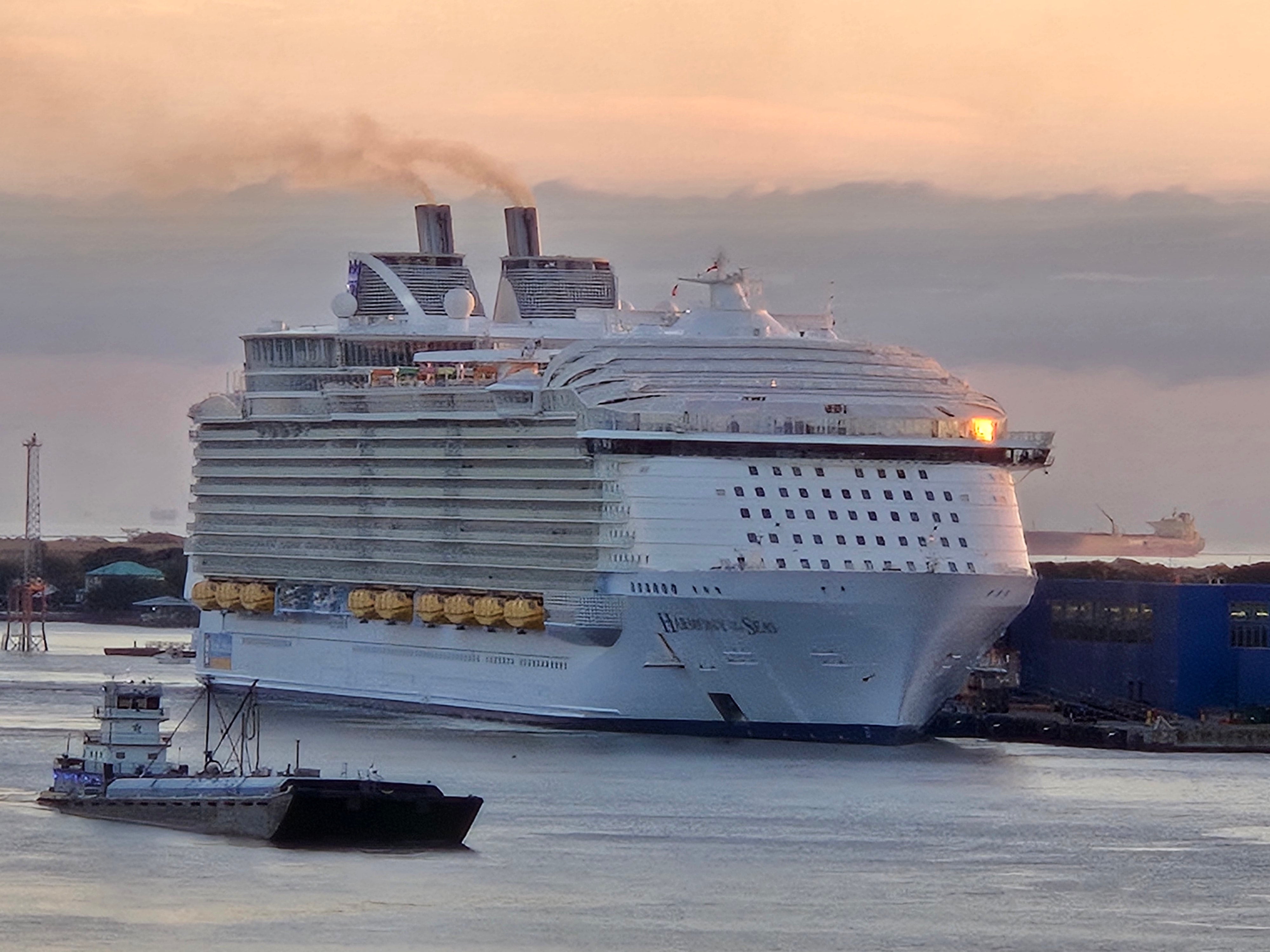 Weekend Getaway vs. Week-Long Cruise: Which Galveston Itinerary is Right for You?